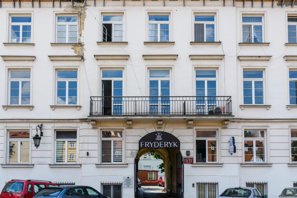 Movo Old Town Apartments